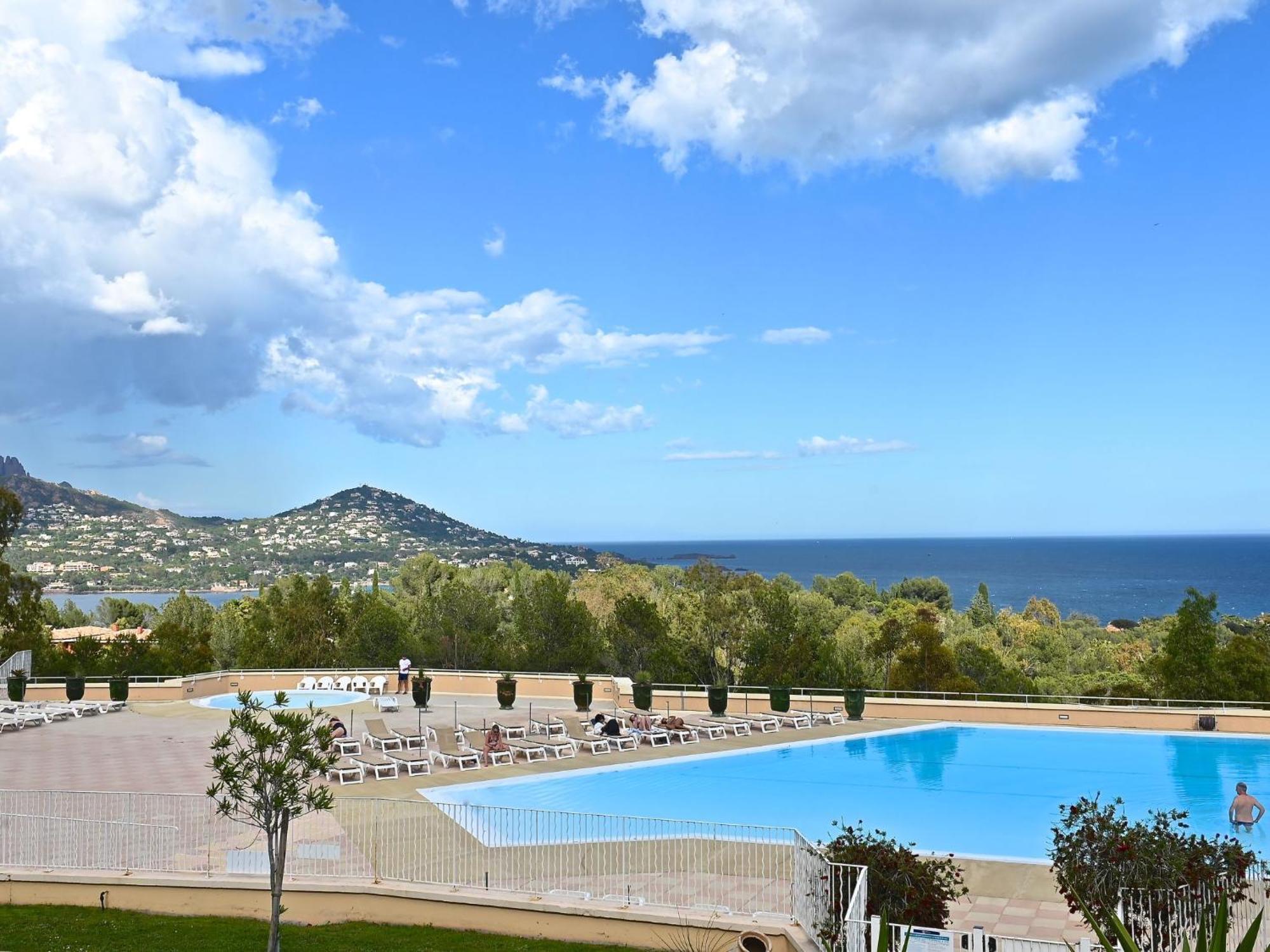 Apartment Village Cap Esterel - L'Esquinade-31 By Interhome Saint-Raphaël Buitenkant foto