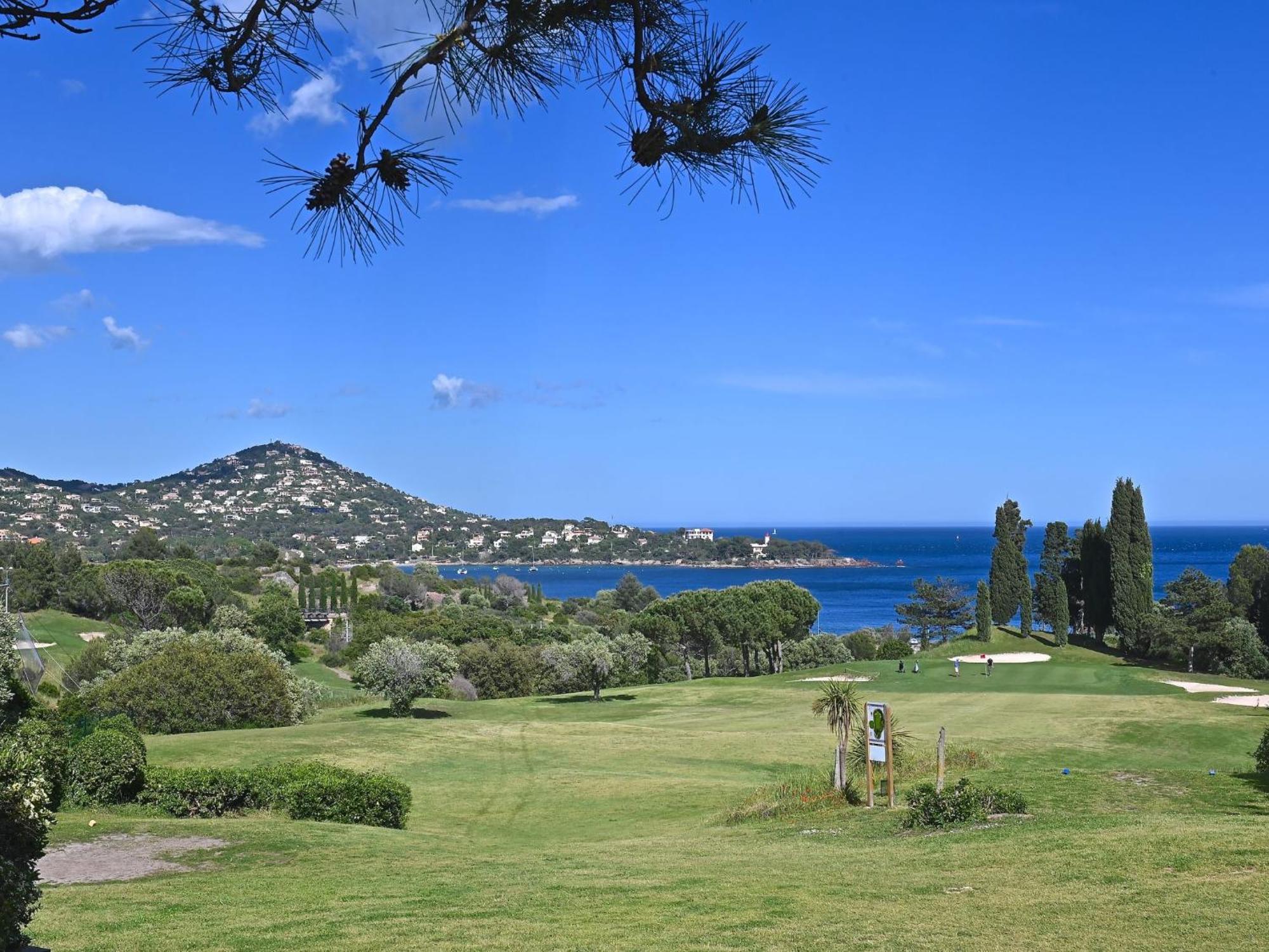 Apartment Village Cap Esterel - L'Esquinade-31 By Interhome Saint-Raphaël Buitenkant foto