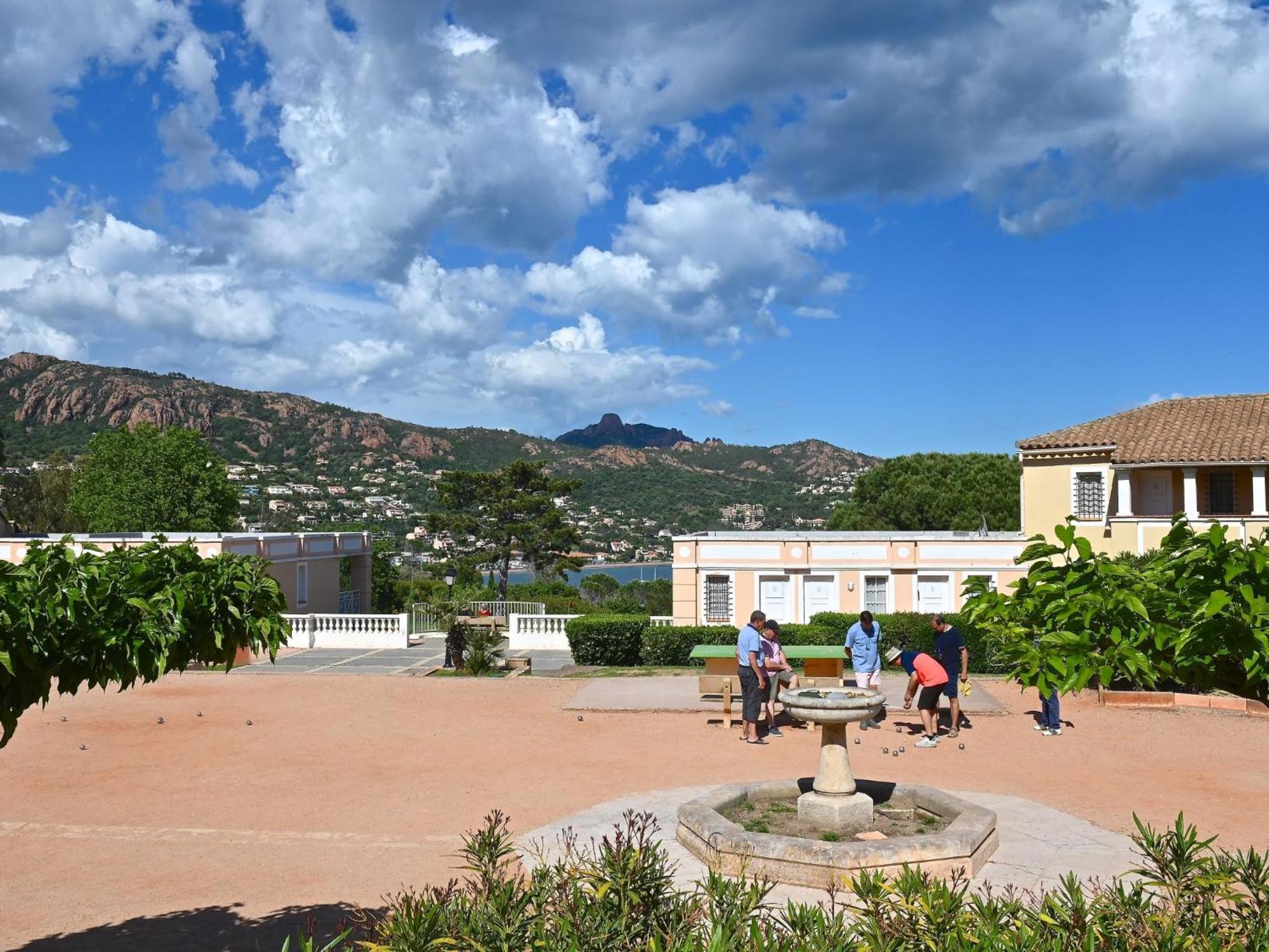 Apartment Village Cap Esterel - L'Esquinade-31 By Interhome Saint-Raphaël Buitenkant foto